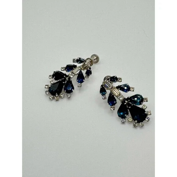 Vintage 1960s Blue Rhinestone Dangle Clip On Earrings - Picture 3 of 4
